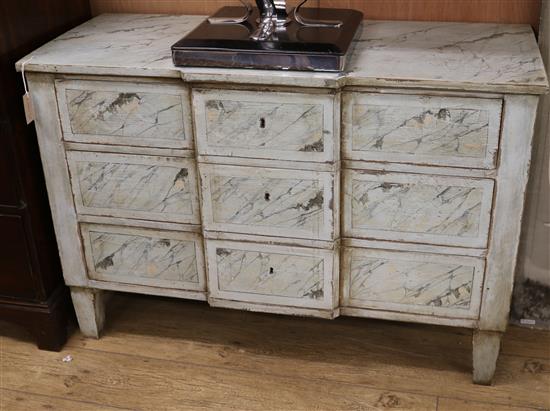 A painted breakfront commode W.114cm